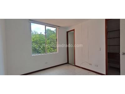 Apartamento de 3 alcobas en arriendo en San Julian, Medellín, 75 m² · foto 7 de 15