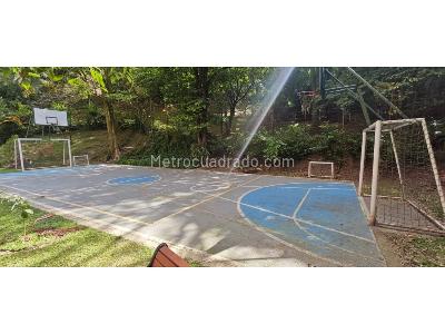 Apartamento de 3 alcobas en arriendo en San Julian, Medellín, 75 m² · foto 14 de 15