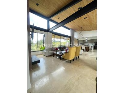 Casa de 5 alcobas en venta en El Retiro, Medellín, 690 m² · foto 3 de 14