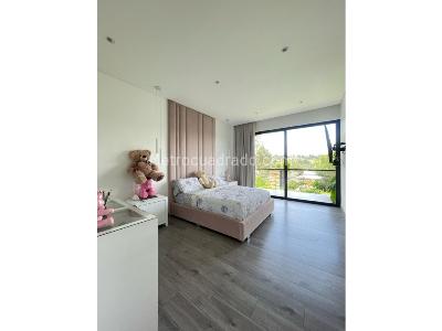 Casa de 5 alcobas en venta en El Retiro, Medellín, 690 m² · foto 9 de 14