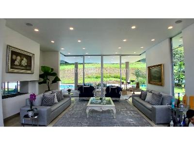 Casa de 4 alcobas en venta en Las Palmas, Medellín, 600 m² · foto 3 de 20