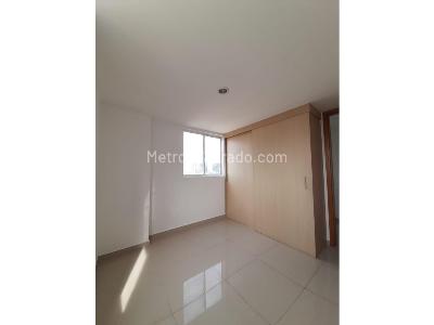 Apartamento en venta en El Carmelo, Medellín · foto 5 de 15