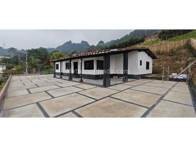 Casa en Arriendo, La Mina, Medellín en La Mina