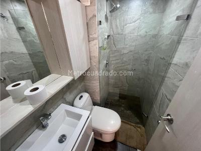 Apartamento de 3 alcobas en venta en San Jose, Medellín, 58 m² · foto 10 de 11