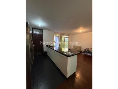 Apartaestudio en venta en El Tesoro, Medellín, 66 m² · foto 3 de 9