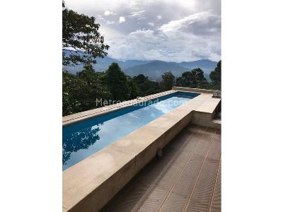 Casa de 5 alcobas en venta en Loma Del Escobero, Medellín, 1000 m² · foto 5 de 20