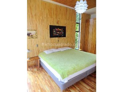 Casa de 5 alcobas en venta en Loma Del Escobero, Medellín, 1000 m² · foto 12 de 20