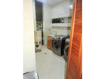 Casa de 5 alcobas en venta en Loma Del Escobero, Medellín, 1000 m² · foto 19 de 20