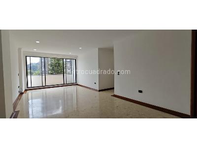 Apartamento de 3 alcobas en arriendo en Castropol, Medellín, 130 m² · foto 2 de 11