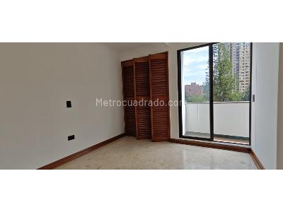 Apartamento de 3 alcobas en arriendo en Castropol, Medellín, 130 m² · foto 6 de 11