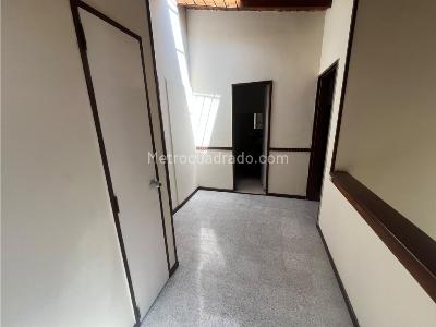 Casa de 4 alcobas en arriendo en Avenida Colombia, Medellín, 160 m² · foto 7 de 18