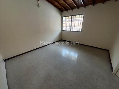 Casa de 4 alcobas en arriendo en Avenida Colombia, Medellín, 160 m² · foto 9 de 18