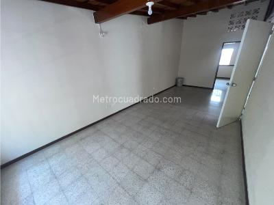 Casa de 4 alcobas en arriendo en Avenida Colombia, Medellín, 160 m² · foto 11 de 18