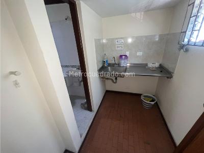 Casa de 4 alcobas en arriendo en Avenida Colombia, Medellín, 160 m² · foto 14 de 18