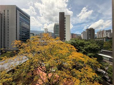Office for rent in Milla De Oro, Medellín