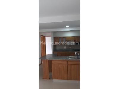 Apartamento de 2 alcobas en arriendo en Aves Maria, Medellín, 72 m² · foto 7 de 11