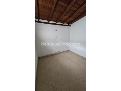 Casa de 5 alcobas en venta en Suramerica, Medellín, 193 m² · foto 9 de 19