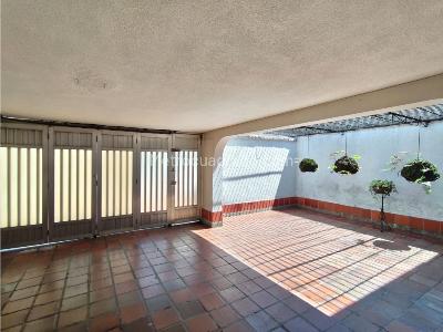 Casa de 5 alcobas en venta en Suramerica, Medellín, 252 m² · foto 6 de 18