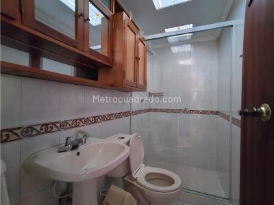 Casa de 5 alcobas en venta en Suramerica, Medellín, 252 m² · foto 16 de 18