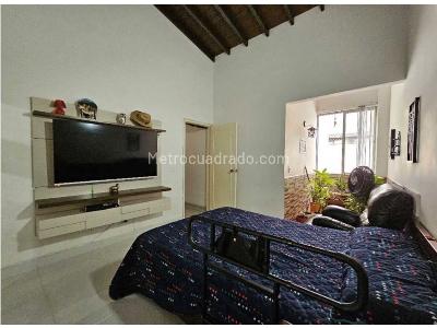 Apartamento de 3 alcobas en venta en Conquistadores, Medellín, 153 m² · foto 6 de 18
