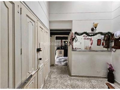Apartamento de 3 alcobas en venta en Conquistadores, Medellín, 153 m² · foto 12 de 18