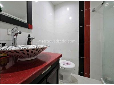 Apartamento de 3 alcobas en venta en Conquistadores, Medellín, 153 m² · foto 16 de 18
