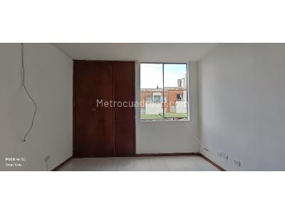 Casa de 3 alcobas en venta en Loma Del Indio, Medellín, 103 m² · foto 9 de 19