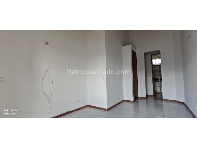 Casa de 3 alcobas en venta en Loma Del Indio, Medellín, 103 m² · foto 10 de 19