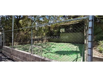 Casa de 3 alcobas en venta en Loma Del Indio, Medellín, 103 m² · foto 18 de 19