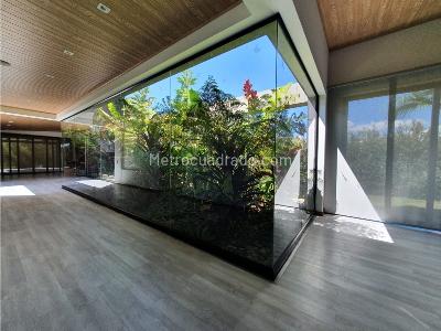 Casa de 3 alcobas en venta en Llanogrande, Medellín, 1876 m² · foto 7 de 20