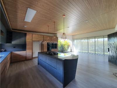Casa de 3 alcobas en venta en Llanogrande, Medellín, 1876 m² · foto 13 de 20