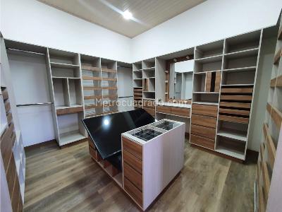 Casa de 3 alcobas en venta en Llanogrande, Medellín, 1876 m² · foto 15 de 20