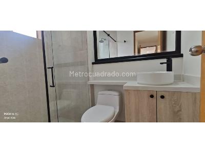 Apartamento de 3 alcobas en venta en El Poblado, Medellín, 86 m² · foto 18 de 20