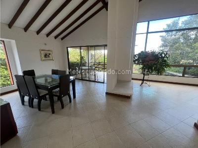 Casa de 3 alcobas en venta en Loma De Las Brujas, Medellín · foto 7 de 20