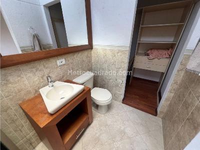 Casa de 3 alcobas en venta en Loma De Las Brujas, Medellín · foto 12 de 20