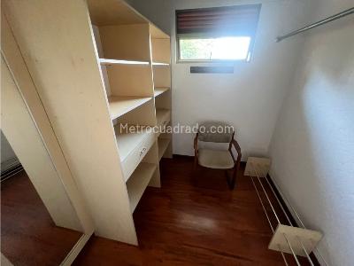 Casa de 3 alcobas en venta en Loma De Las Brujas, Medellín · foto 16 de 20