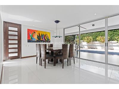 Casa de 3 alcobas en venta en San Lucas, Medellín, 340 m² · foto 9 de 20