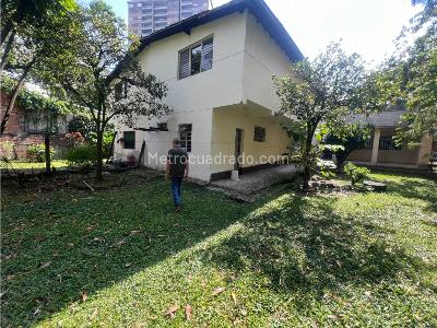 Casa de 5 alcobas en venta en Zuñiga, Medellín, 1300 m² · foto 1 de 20