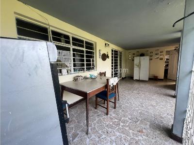 Casa de 5 alcobas en venta en Zuñiga, Medellín, 1300 m² · foto 10 de 20