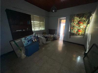 Casa de 5 alcobas en venta en Zuñiga, Medellín, 1300 m² · foto 13 de 20