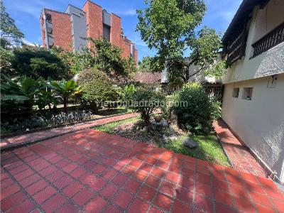 Casa de 5 alcobas en venta en Zuñiga, Medellín, 1300 m² · foto 16 de 20