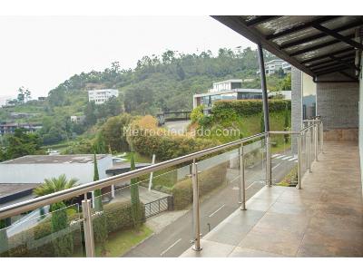 Casa de 4 alcobas en venta en Las Palmas, Medellín, 1636 m² · foto 16 de 19