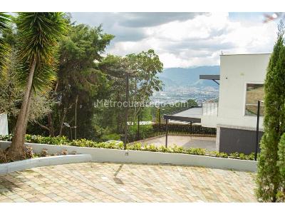 Casa de 4 alcobas en venta en Las Palmas, Medellín, 1636 m² · foto 18 de 19