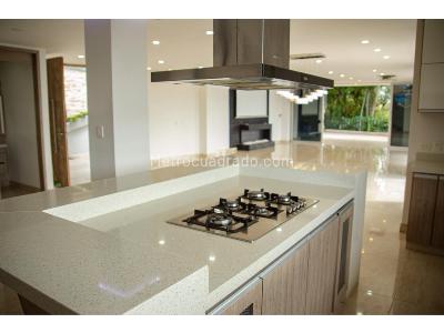 Casa de 4 alcobas en venta en Las Palmas, Medellín, 1636 m² · foto 6 de 19
