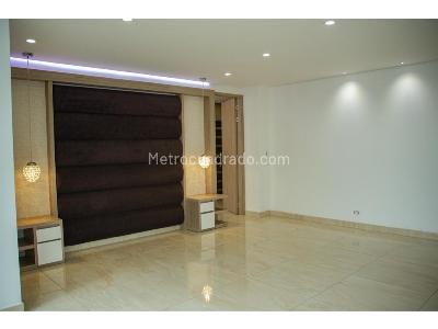 Casa de 4 alcobas en venta en Las Palmas, Medellín, 1636 m² · foto 8 de 19