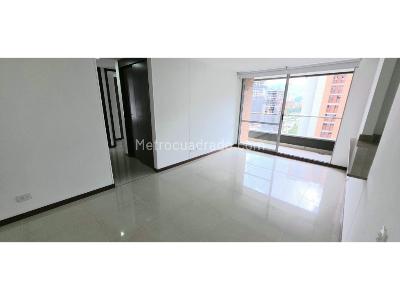 Apartamento de 3 alcobas en arriendo en Ciudad Del Rio, Medellín, 80 m² · foto 4 de 10