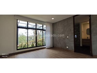 Casa de 3 alcobas en venta en Loma Del Escobero, Medellín · foto 10 de 20