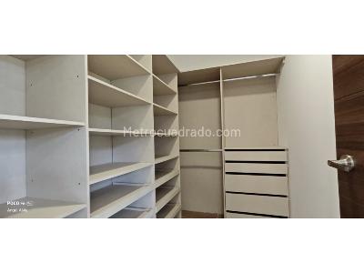 Casa de 3 alcobas en venta en Loma Del Escobero, Medellín · foto 14 de 20