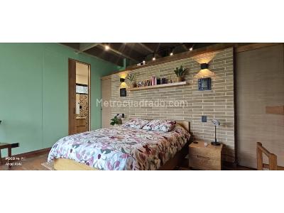 Casa de 4 alcobas en venta en Loma Del Escobero, Medellín, 1800 m² · foto 18 de 20