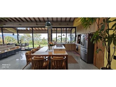 Casa de 4 alcobas en venta en Loma Del Escobero, Medellín, 1800 m² · foto 6 de 20